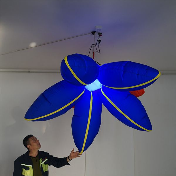 Flores inflables azules Orquídea inflable con LED y soplador para decoración de escenario de evento de fiesta de boda 2021