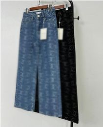 Blue Jeans Diseñador de diseño para mujeres Piernas rectas Pantalones de mezclilla de lujo Logotipo de diamantes Impresión Jean Pantalones completos Mujeres Ropa de alta calidad