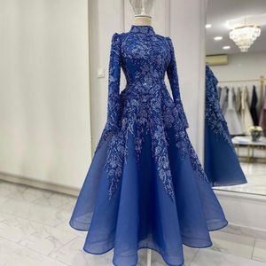 Blauwe moslim prom -jurken Appliqued High Neck Lange Mouw avondjurken een lijn enkellengte speciale gelegenheid formele slijtage