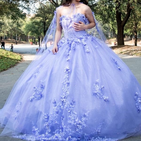 Blue Off épaule quinceanera robe de bal de bal floral applique en dentelle Tull avec cape princesse robe douce robe de fête de 15 ans