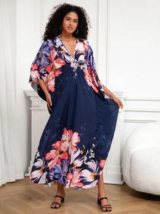 Blauwe afdrukkaftans voor vrouwen lichtgewicht sliky plus size kaftan zwempak bedek omhoog gewaad los zacht strandkleding