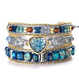 Corazón de ópalo azul brillante, piedras imperiales, espaciadores de mariposa, pulseras envolventes con cuentas, hilo de cordón 240315