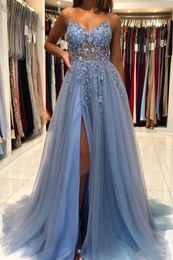 Robe de bal fantastique en Tulle bleu, ligne A, Sexy, col en V, avec des Appliques de perles, fendue sur le devant, robes de soirée ppliques