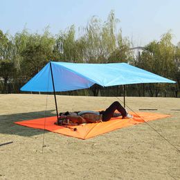 Bluefield 300 * 220 Matelas de tapis de camping de plage avec sac de rangement Couverture de pique-nique extérieure portable résistante à l'eau et à l'humidité
