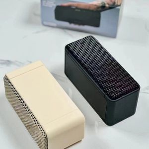 Bluetooth Small Enceinte sans fil, haut-parleur de musique de bureau extérieur portable, basse, quatre couleurs en option