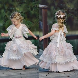 Blush Bohemian Flower Meisje Jurken met korte mouwen Tiered Lace Girls Pageant Towns Vintage Kids Trouwjurk