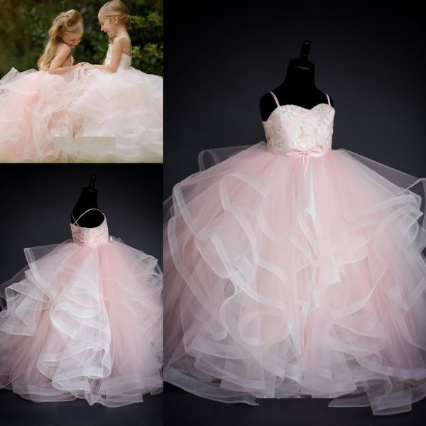 Blush Flower Girls Robes 2019 Volants Layered Tutu Jupe Ballgown Enfants Robes De Mariée À Lacets Dos Real Pictures Robe De Première Communion