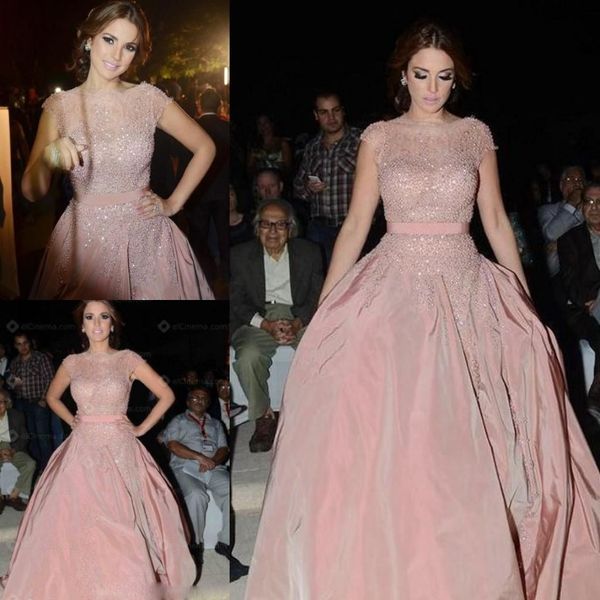 Blush Pink Cap Manga Bateau Neck Vestidos de baile con volantes Una línea de encaje Satén Perlas Con cuentas Vestidos de lujo Ropa de noche 2016 Elie Saab 226x