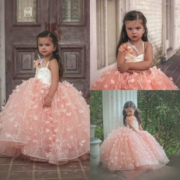 Blush Pink Dollcake d Vestidos de niña de flores de encaje floral para el banquete de boda Puffy Tutu Chapel Train Vestido de primera comunión para niños Weing Chil