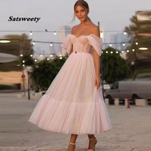 Blush roze van de schouder stip tule korte prom -jurk met mouwen elegante theellengte avondjurk voor feestreceptie 314n