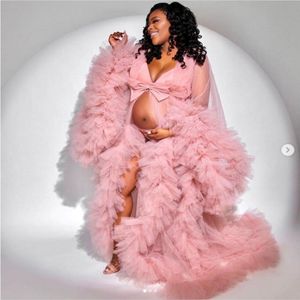 Robe enceinte enceinte rose blush Plus taille Rouffles maternité Photoshoot Vestidos Cloak Garnières pleines robes de soirée Robe de soirée 153k