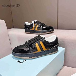 Zapatos de diseñador de tablero Zapatillas deportivas Casual Langfan 23 Moda Lanviin Deportes genuinos Cuero Color a juego Pareja Fondo plano Hombres Mujeres 748b