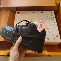 Zapatos de tabla Trainer MAXI Shoes Damoflage Printing Black Small fat Ding leather Zapatos de tabla baja antideslizantes con hebilla de oro de 24 quilates para hombres y mujeres
