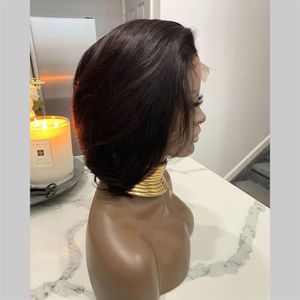 Bob Cut Wig 4X4 Lace Closure Wigs 100% Cheveux humains brésiliens vierges pré-plumés avec des cheveux de bébé 130% 150% Densité pour les femmes noires267g