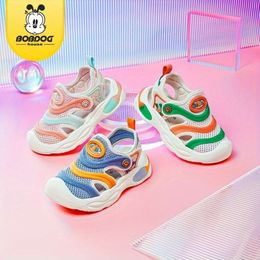 Bobdog House Girl's Trendy Close Tope Sandales respirantes, confortable sans glissement de plage durable Chaussures pour les activités de plein air pour enfants BM32281