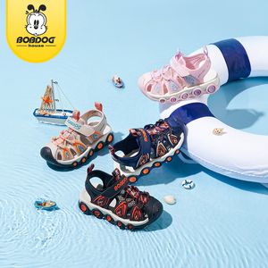 Bobdoghouse Girl's Trendy Close Toe Sandales respirantes, confortable sans glissement de plage durable Chaussures pour les activités de plein air pour enfants BMT22251