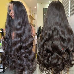 Pelucas onduladas del cuerpo 100% cabello humano crudo vietnamita encaje transparente 13x4 peluca Frontal completa sin procesar Color Natural sin procesar