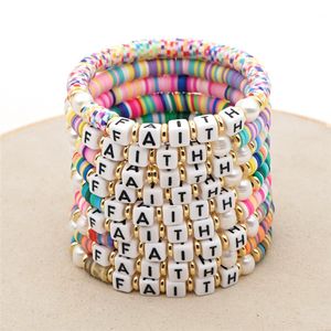 Bohemia FE letras de arcilla polimérica con cuentas pulsera de perlas de agua dulce natural pulsera de diseñador joyería mujer pulseras sudamericanas para niñas adolescentes regalo