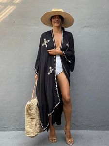 Boheemse zwarte geborduurde Kimono Beach Cape Women Bathing Suit bedekken Cardigan Pareo Summer Beachwear zwempak Cover-ups