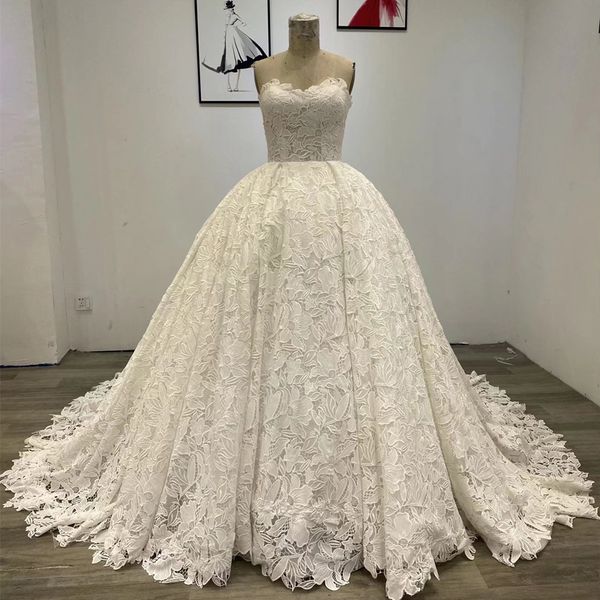 Bohème Dentelle Une Ligne Robe De Mariée Sans Bretelles Appliques Sans Manches Robes De Mariée Sexy À Lacets Robes De Mariée Formelle