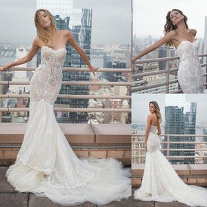 Bohemian Mermaid Trouwjurken Strapless Mouwloze Tule Kant Applique Sash Bruidsjurken Sweep Train Robe de Mariée