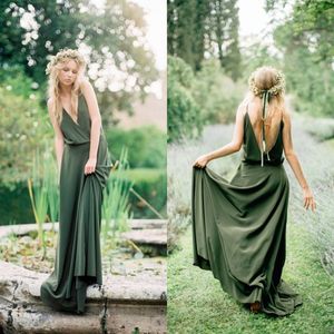 Vestidos de dama de honor de país de estilo bohemio 2020 Primavera Nuevos espaguetis Corte bajo Volver Gasa verde oliva Vestidos de novia de dama de honor baratos