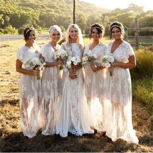 Bohemian See Through Lace Bridesmeisje Jurken Longv Neck Short Sleeves Plus Size Bruiloft Gastjurken Gepersonaliseerde Goedkope Partyjurken