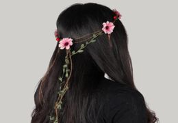 Estilo bohemio Hawaii Flores para el cabello Diademas nupciales en la playa Tocados para bodas Mujeres baratas Invitadas Flores atríficas de seda 1831309