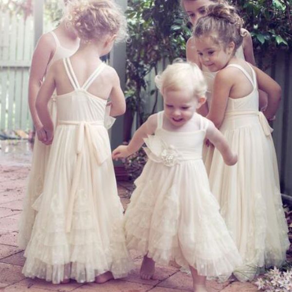 Vestidos de la muchacha de flor de Boho 2018 Los últimos vestidos amarillos de la gasa de la playa del cordón de la gasa con gradas con la flor hecha a mano por encargo de China EN2285