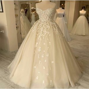 Boho fait à la main robes de mariée de fleurs 2020 magnifiques appliques en dentelle spaghetti sangle froncée tulle une ligne chapelle de jardin longue robe de mariée
