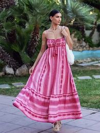 Boho inspiré à lanières mini-robe pour femmes robe imprimée florale bleue 2023 robe d'été chaude tunique de vacances robe de plage boho 240415