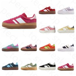 Chaussures de créateur audacieuses pour femmes, semelles épaisses, décontractées, audacieuses, rose, menthe, rose, noyau noir, gomme, baskets pour femmes et crème végétalienne, vert collégial, jogging, marche, sport