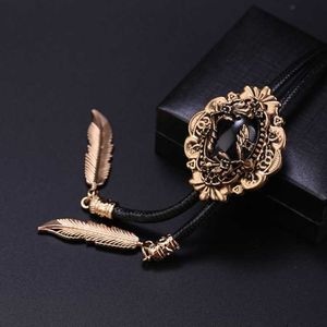 Bolo Ties New Bolo Tie Korean Fashion Luxury Retro Men Suit Shirt Collar Accessories Rhinestone Semi Precious Stone Pendant Bowtie HKD230719