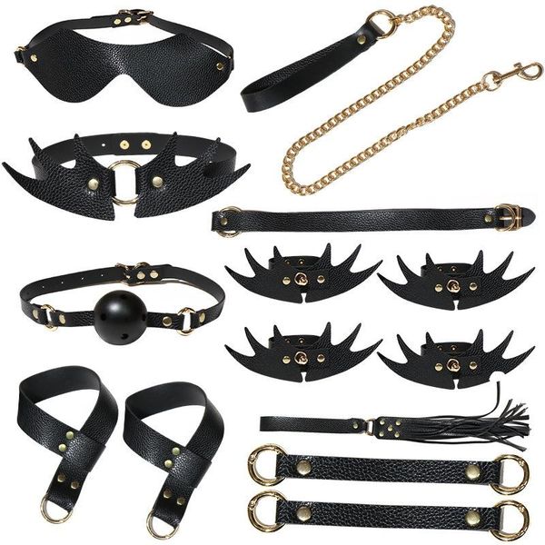 Bondage 10 pièces en forme de papillon noir rouge BDSM costume SM ensemble en cuir Alternative hommes femmes jeu de flirt avec les yeux bandés fouet Sex Toys