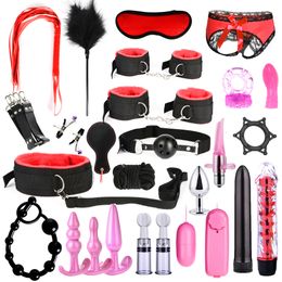 Bondage Bdsm SexLove Set BDSM Kits Adultos Juguetes para mujeres Hombres Esposas Abrazaderas para pezones Látigo Nalgadas Metal Anal Plug Vibrador Butt 230307