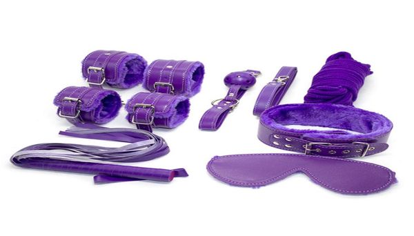 Bondage Set 7 kits pour les préliminaires Games de sexe Purple Fur Handois de bandons menottes à la cheville Collier Couir Whip Ball Gag Rope BD8245542
