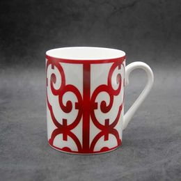 Bone China Coffee Mug High Grade Afternoon Tea Tass en céramique Drinkware Porcelain Mugs Classic Designs with Spoon Livraison GRATUITE