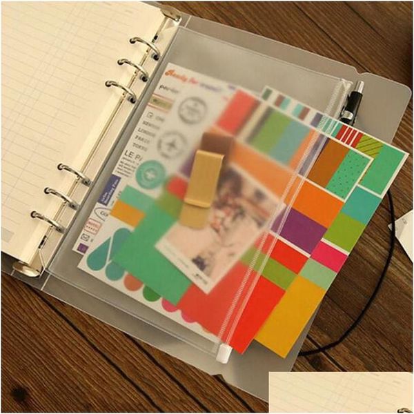 Couverture de livre En gros 500Pcs A5 / A6 / A7 PVC Binder Clear Er Zipper Sac de rangement 6 trous Sacs de papeterie étanches Bureau Voyage Portable D Dhg6N