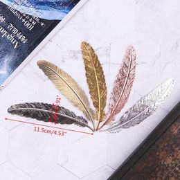 Bookmark Creative Retro Feather Shaped Metal Paginal Marker voor Boeken Office School G88D