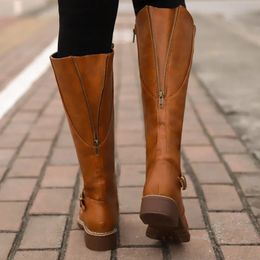Bottes hautes au genou de la mode talons bas plate-forme carrée longue marron noir en cuir PU Zip hiver femme chaussures chaudes chaussons 231120
