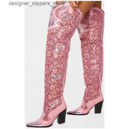 Boots 2014 Brand mode puntige teen slangprint microfiber knie high laarzen sexy hoge hakken schoenen voor vrouwen herfst winterlaarzen roze q240321