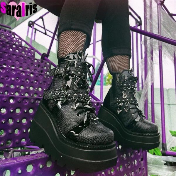 Botas 2022 Autumn Winter Punk Street Boots Boots Plataforma Mujeres Cajas Tacones Altos Botas cortas Botas Femeninas Halloween Mujer