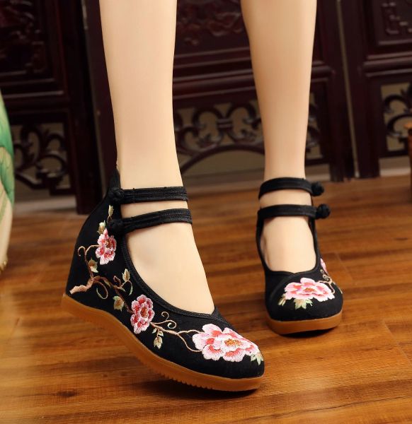 Boots 2022 Style chinois Jacquard Coton Style ethnique Inner Augmenter les chaussures de femmes Bridal High Talons