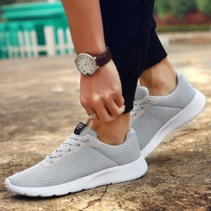 Laarzen 2022 Spring Sport Men schoenen vat Up casual schoenen mannen lichtgewicht comfortabele ademende wandel sneakers Tenis Feminino zapatos