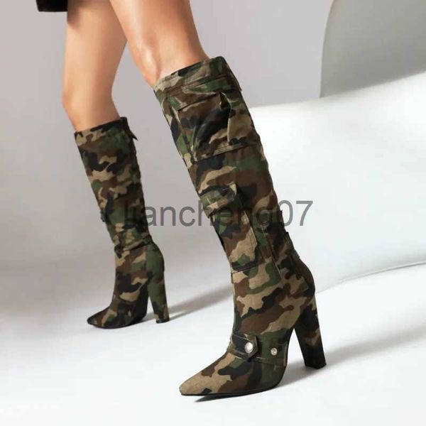 Botas 2023 Nuevo ejército verde Camo Patrón Rodilla Zapatos de invierno con bloque de bolsillo Tacones altos Jeans Demin Boots Tamaño 47 x0928