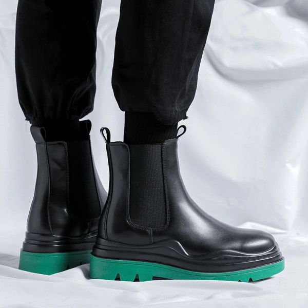 Botas 2023 Nuevos hombres de cuero de moda Botas Chelsea Diseñador de marca Italia Botas Senior Men Casual Green Sole Business Boots de tobillo portátil