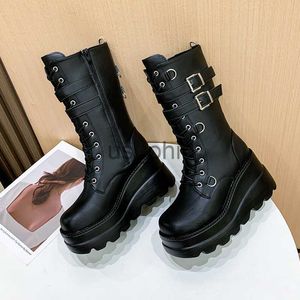 Laarzen 2023 Nieuw modeplatform Wedges Motorfietslaarzen voor vrouwen Bucklel Strap Knee High Boots Popular Shoes Woman Goth Gothic 43 J230811