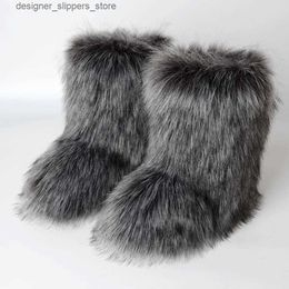 Bottes 2023 Nouvelles bottes de fourrure artificielle d'hiver Bottes de neige chaudes et moelleuses pour femmes de luxe pour femmes