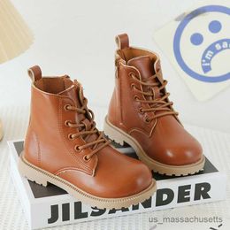 Laarzen 2023 Leer Autumn Kinderlaarzen Zijzerkloeier Lace-Up Boys Lederen laarzen Werken waterdichte schoenen Meisjes Boot Laarzen Maat R230822