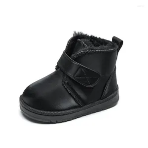 Boots 2024 enfants garçons hivernaux moelleux revêtement de neige de neige Chaussures enfants enfants boucles de mode de mode Taille 19-36